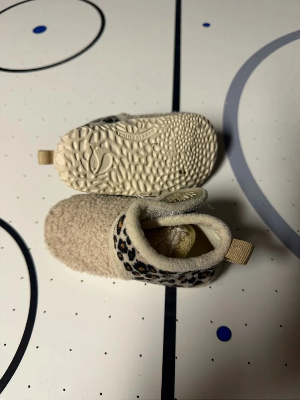 Cozy Beige Sherpa Kids Slippers with Leopard Trim